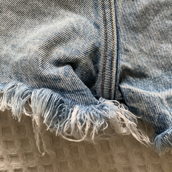 Agolde Jean Shorts - Picture 5 of 10
